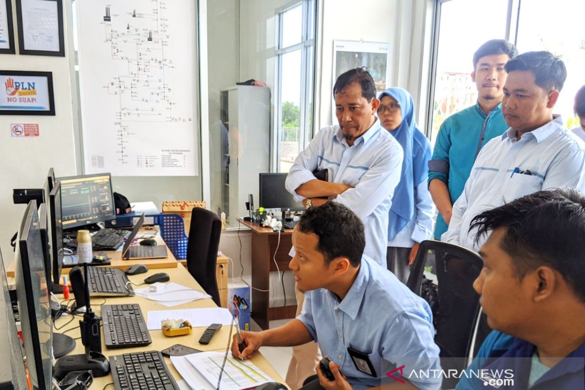 SUTT 150kV Ketapang - Sukadana telah dialiri listrik