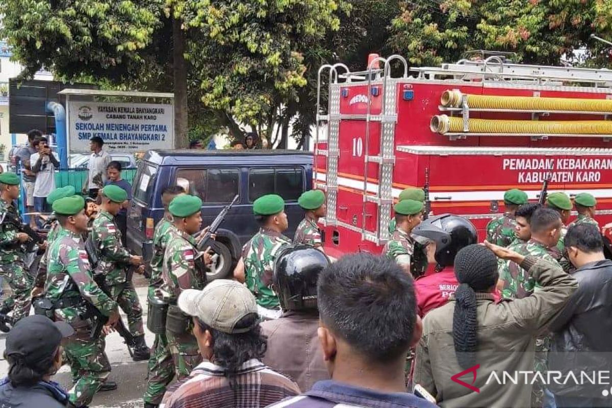 TNI dikerahkan kendalikan kericuhan di Rutan Kabanjahe Sumut