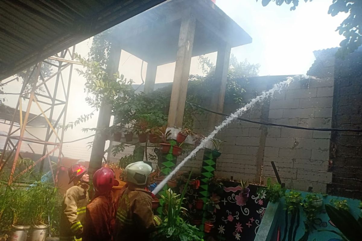 Belasan rumah terbakar di Cengkareng diduga dari masak di masjid