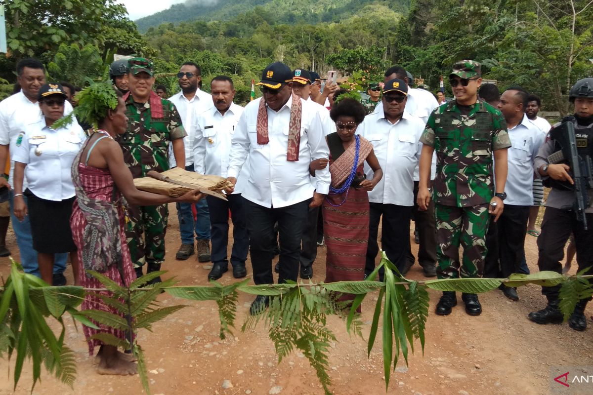 Wamen PUPR tinjau pembangunan infrastruktur di Kabupaten Tambrauw Papua Barat