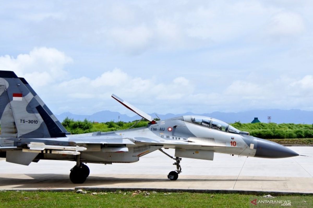 Empat pesawat tempur sukhoi gelar patroli Lintas Panah 2020 di wilayah NTT