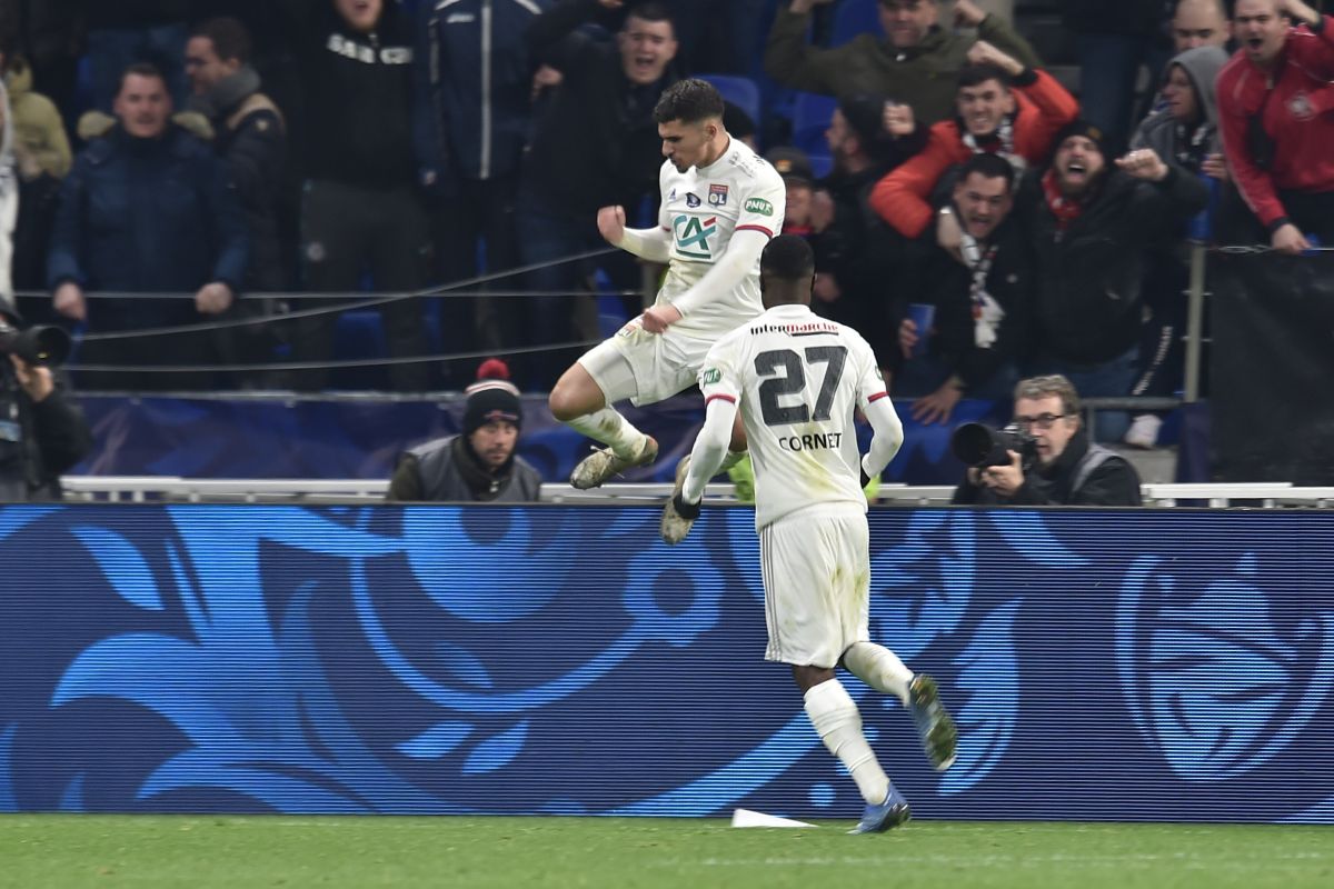 Piala Prancis, Houssem Aouar antar Lyon ke semifinal