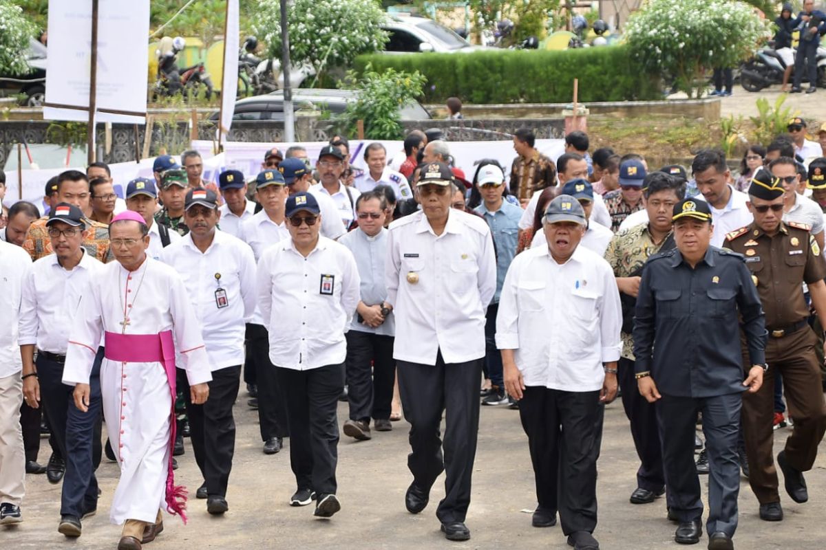 Menteri PUPR resmikan rumah susun di Sintang