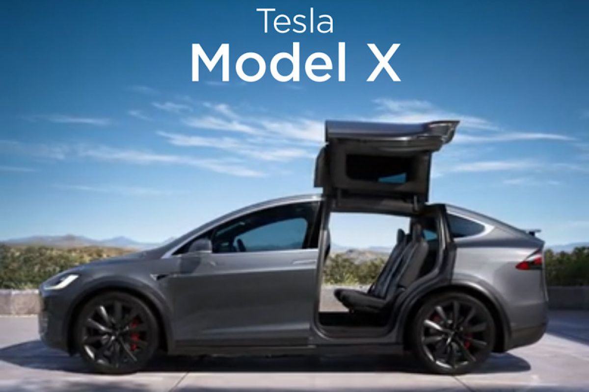 "power steering" bermasalah, 15 ribu Tesla Model X ditarik dari pasaran
