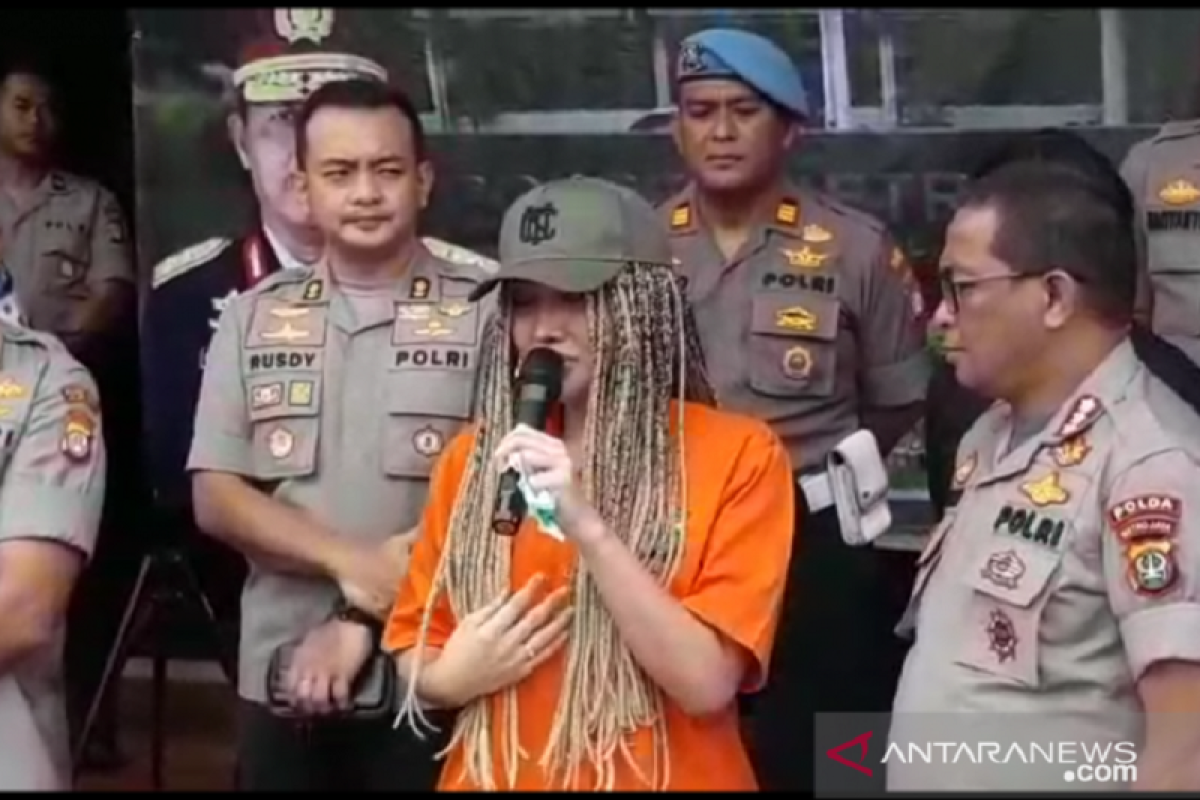 Polisi sebut Lucinta Luna perempuan di mata hukum