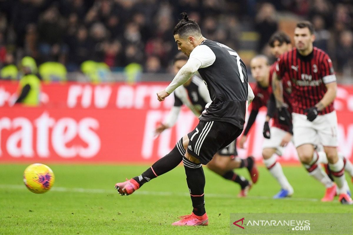 Juventus vs Milan berakhir 1-1, Hernandez kartu merah