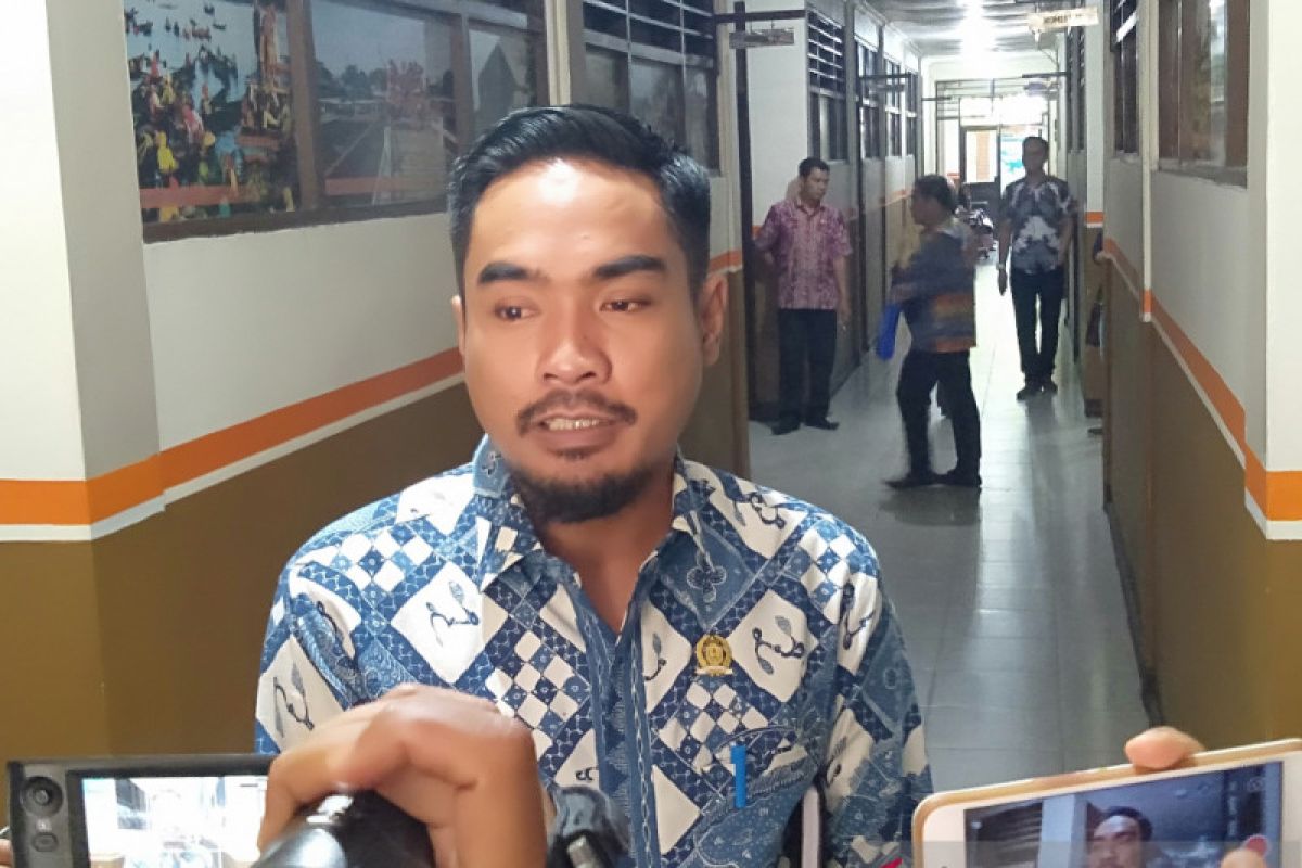 Legislator : Aturan jam masuk kerja dewan direvisi