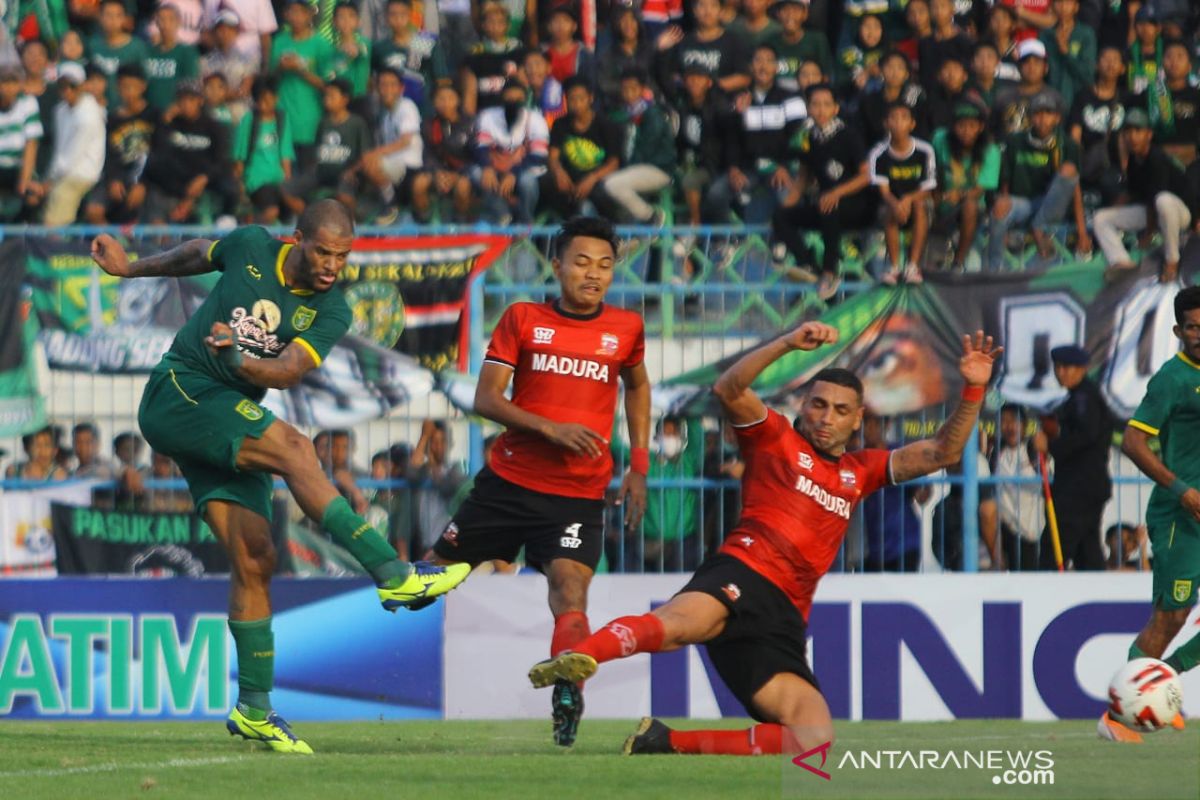 Persebaya kalahkan Madura United 4-2