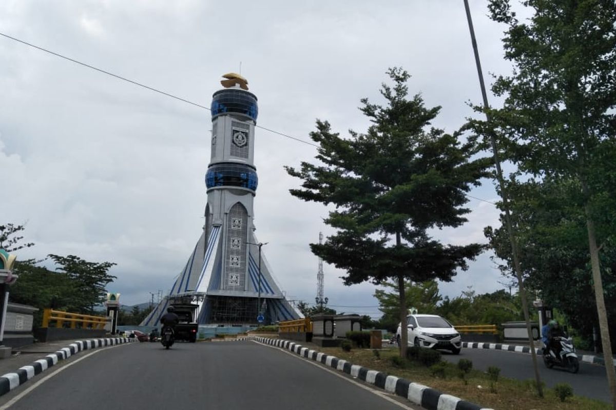 Ikon kota  "Menara Mentaram" senilai Rp11 miliar rampung terbangun