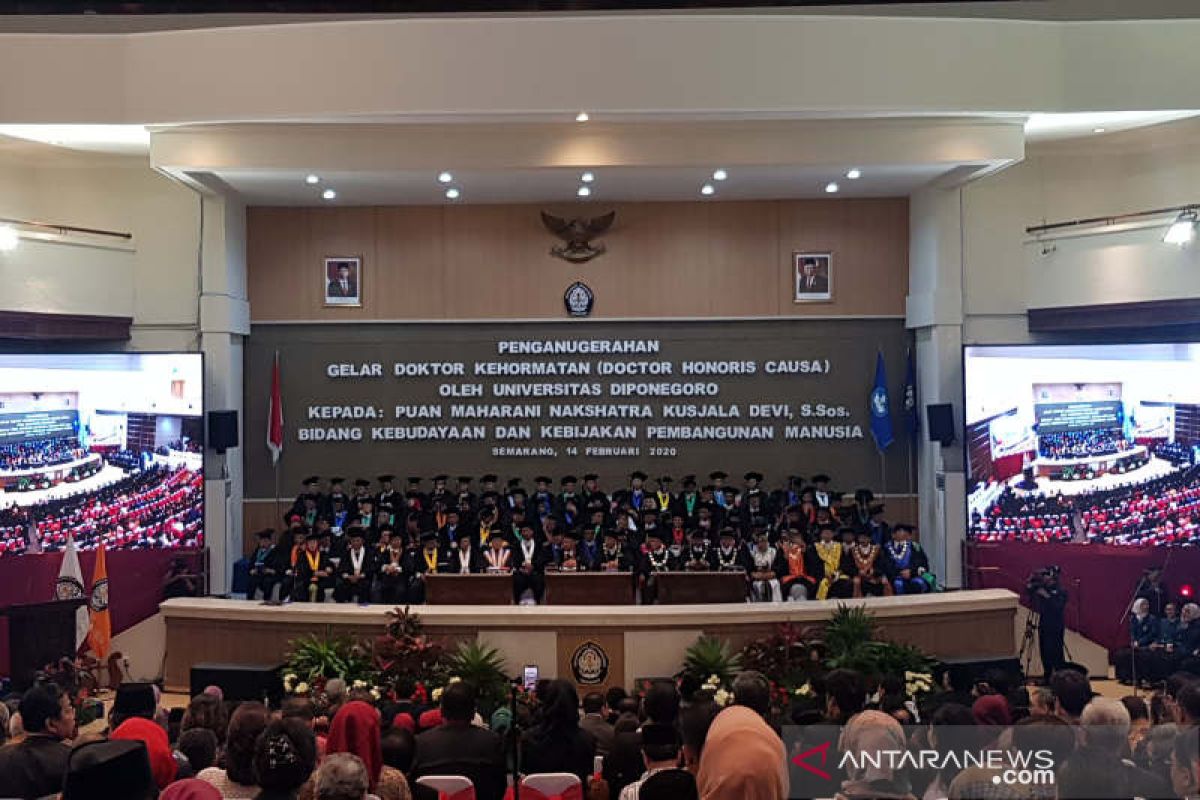 Puan Maharani dianugerahi gelar doktor honoris causa Undip