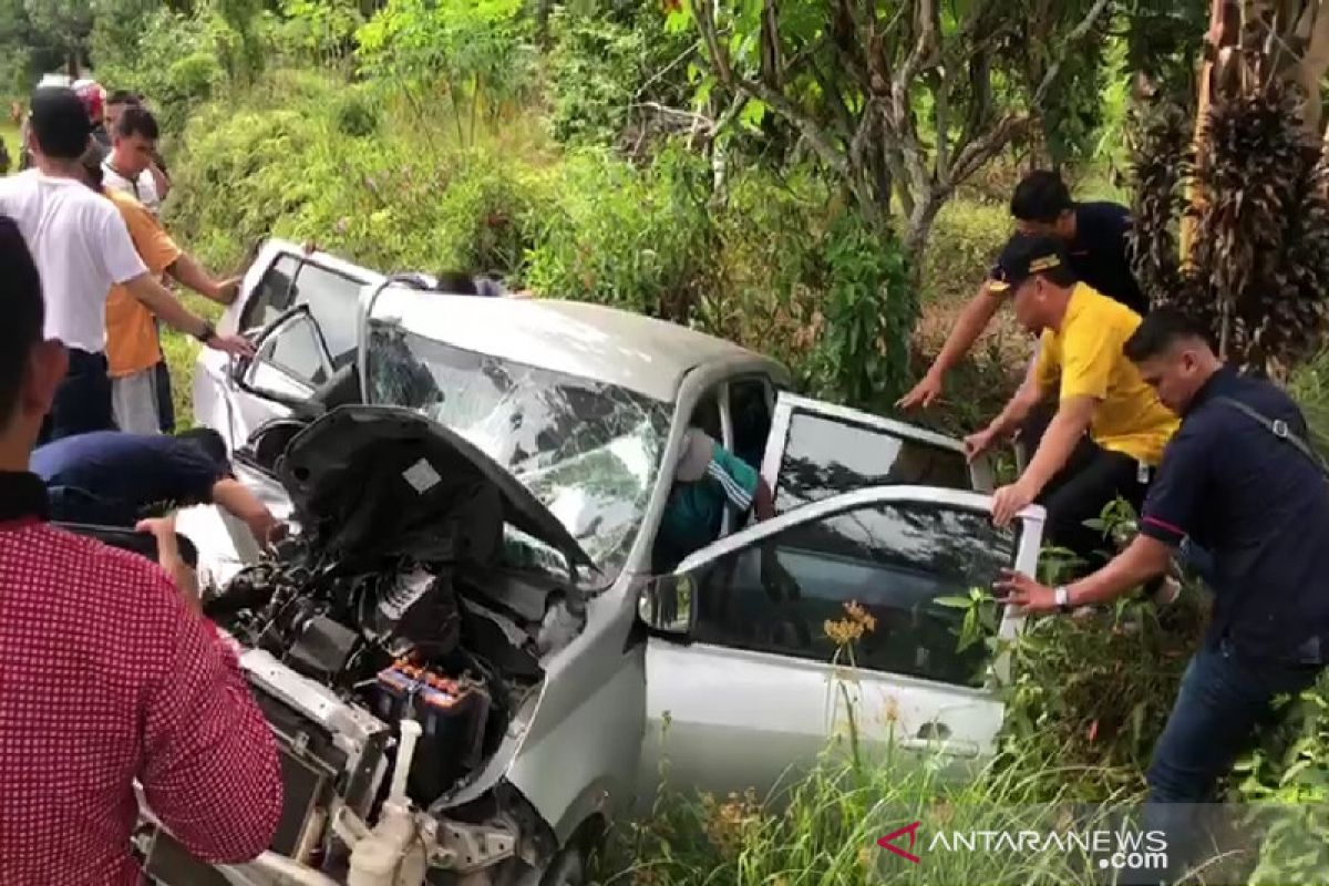 Lihat tabrakan beruntun, Gubernur Kalteng sigap bantu korban