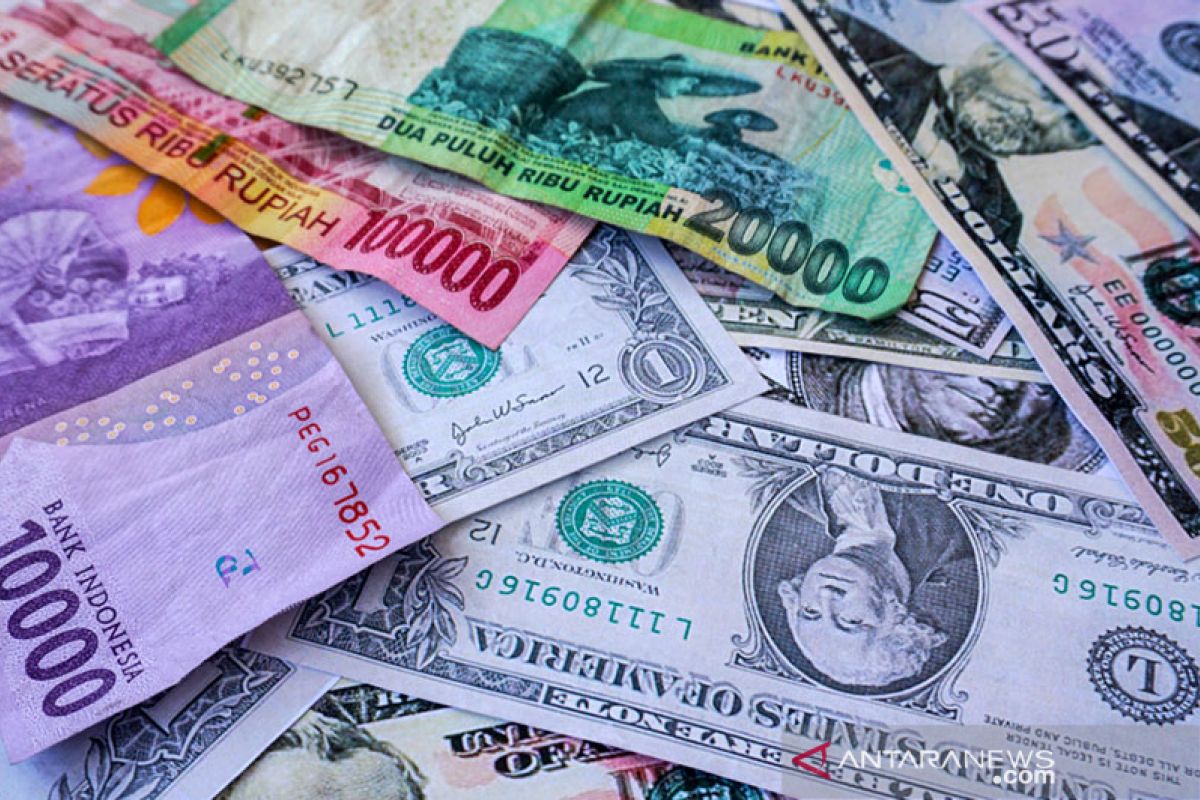 Rupiah melemah seiring koreksi mayoritas mata uang Asia
