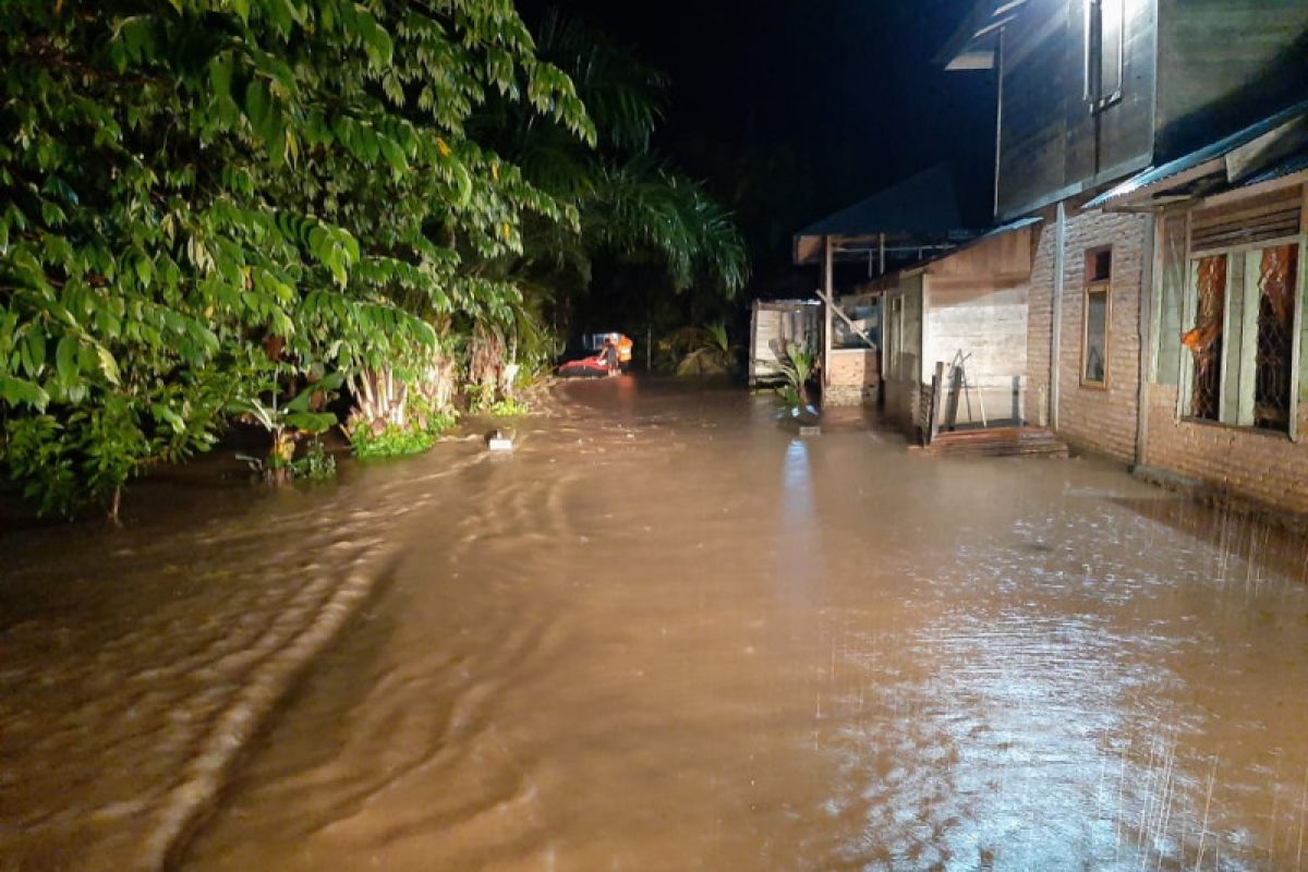 Ratusan rumah terendam banjir di Ranah Batahan Pasaman Barat