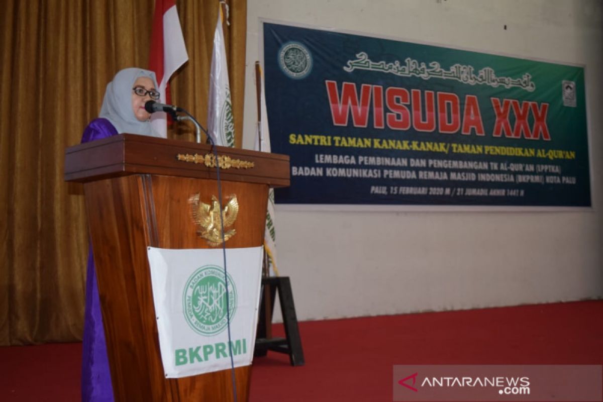 289 santri TK-TP Al-Qur'an di wisuda