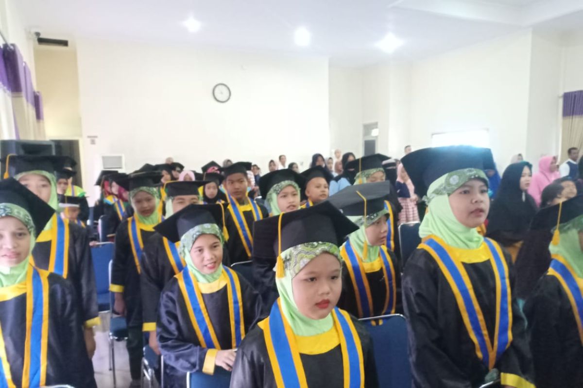 DPD BKPRMI Bangka mewisuda 42 santri Tahfidz Alquran Juz 30