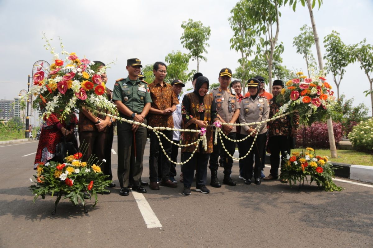 Wali Kota Risma resmikan Jalan MERR II C Gunung Anyar Surabaya