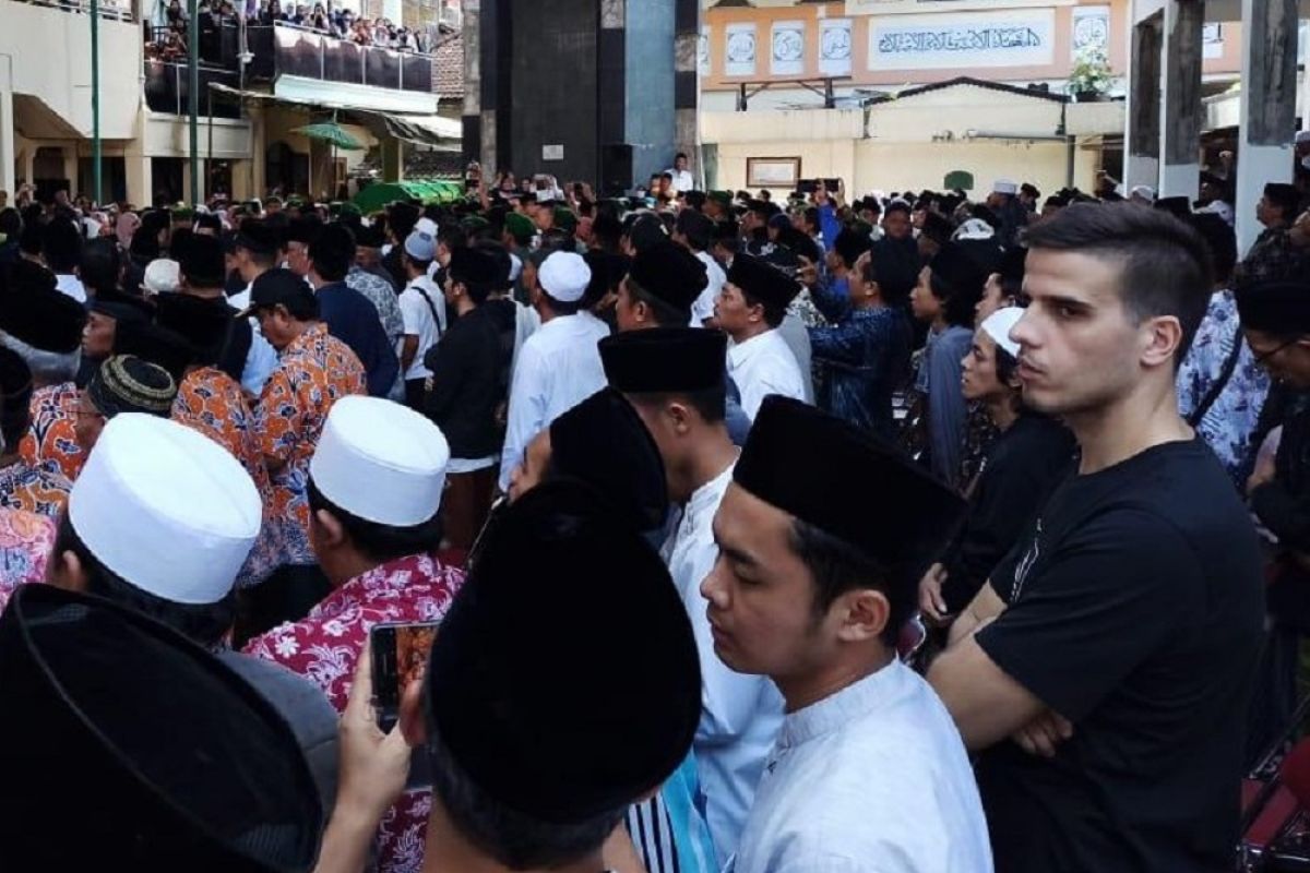 Pemain asing Persik ikut melayat Wawali Kediri Ning Lik