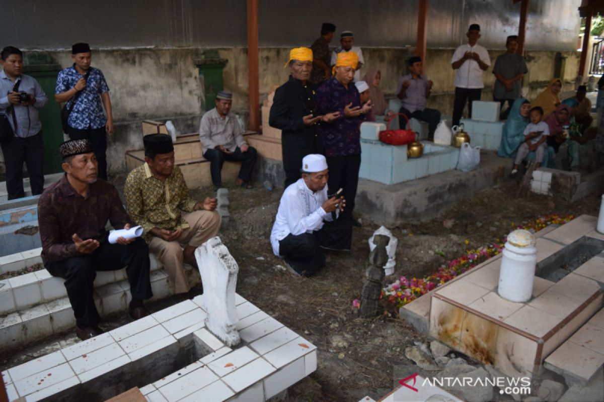 Pemkot Palu komitmen perbaiki makam raja-raja dan pahlawan