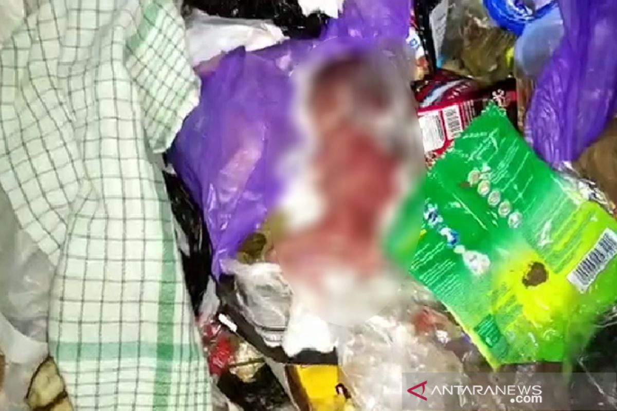 Geger! Warga Kapuas temukan orok bayi di tempat pembuangan sampah