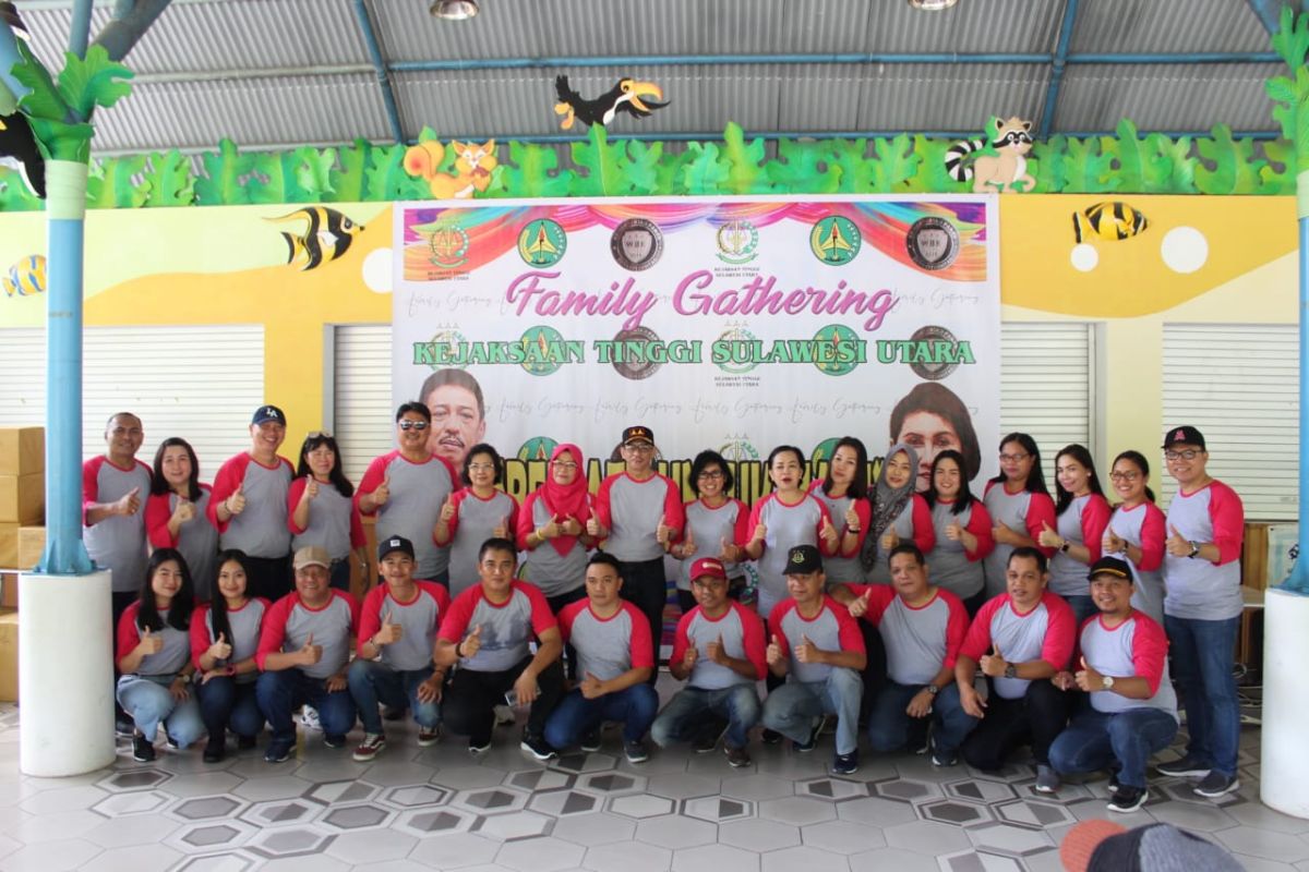 Family Gathering Kejati diharap tingkatkan kerja sama pegawai