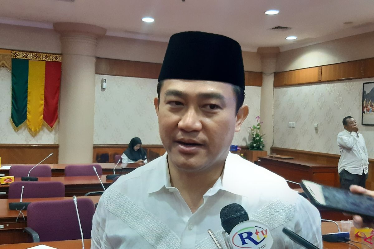 Gedung DPRD Riau akan dipasangi eskalator senilai Rp8,5 miliar