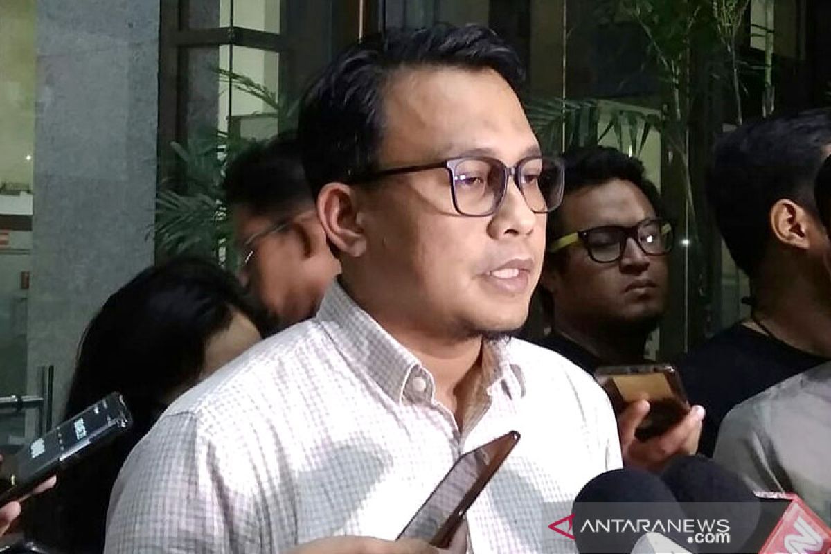 KPK akan lelang tiga mobil dari dua terpidana korupsi