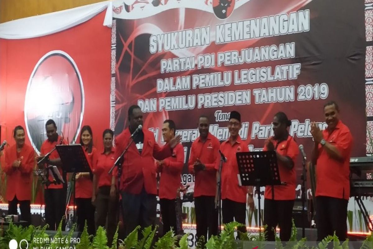 DPC PDIP Asmat syukuran kemenangan Pemilu Legislatif dan Presiden 2019