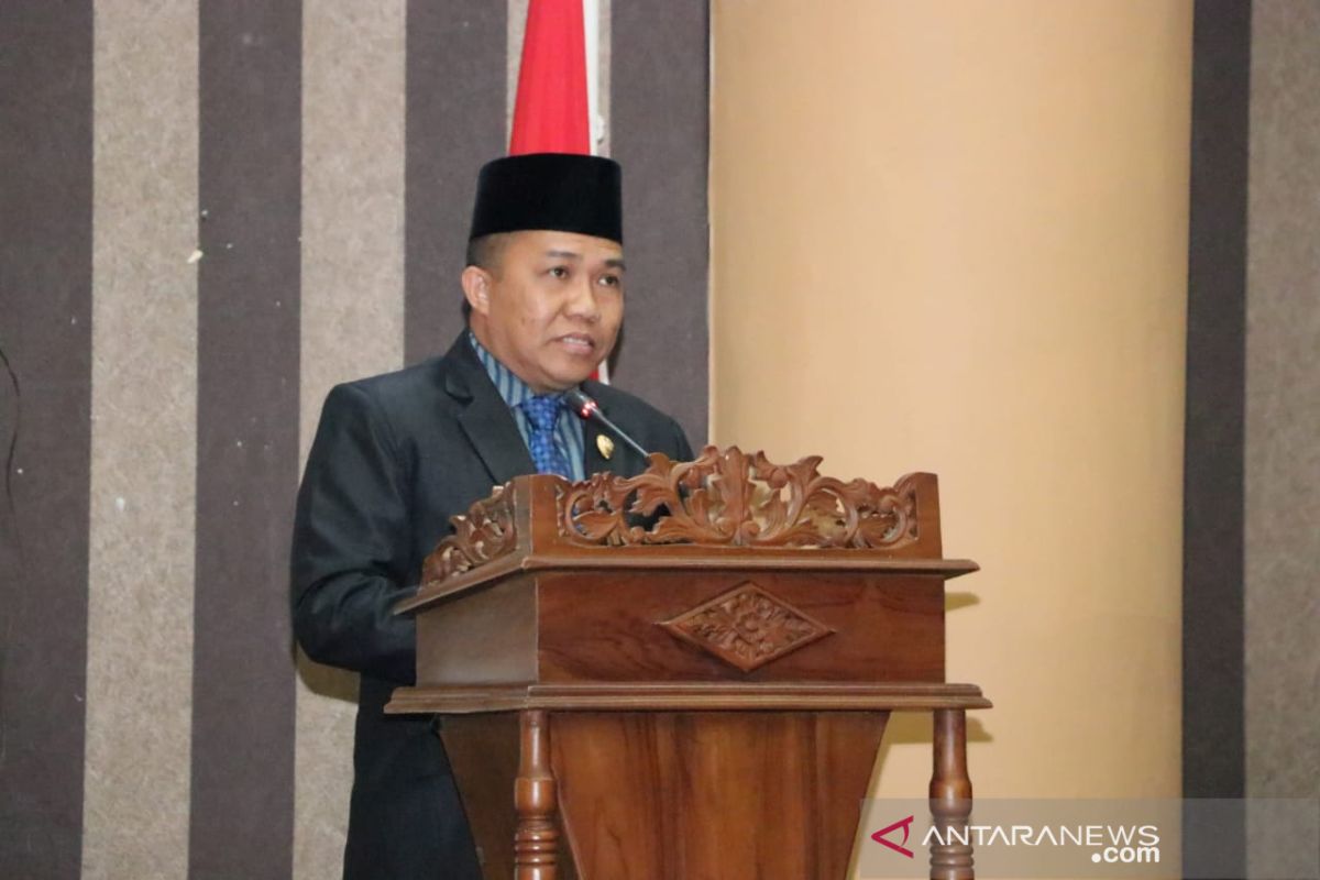 Bupati Tanah Bumbu beri sepedah bagi pelajar hafal Al-Qur'an