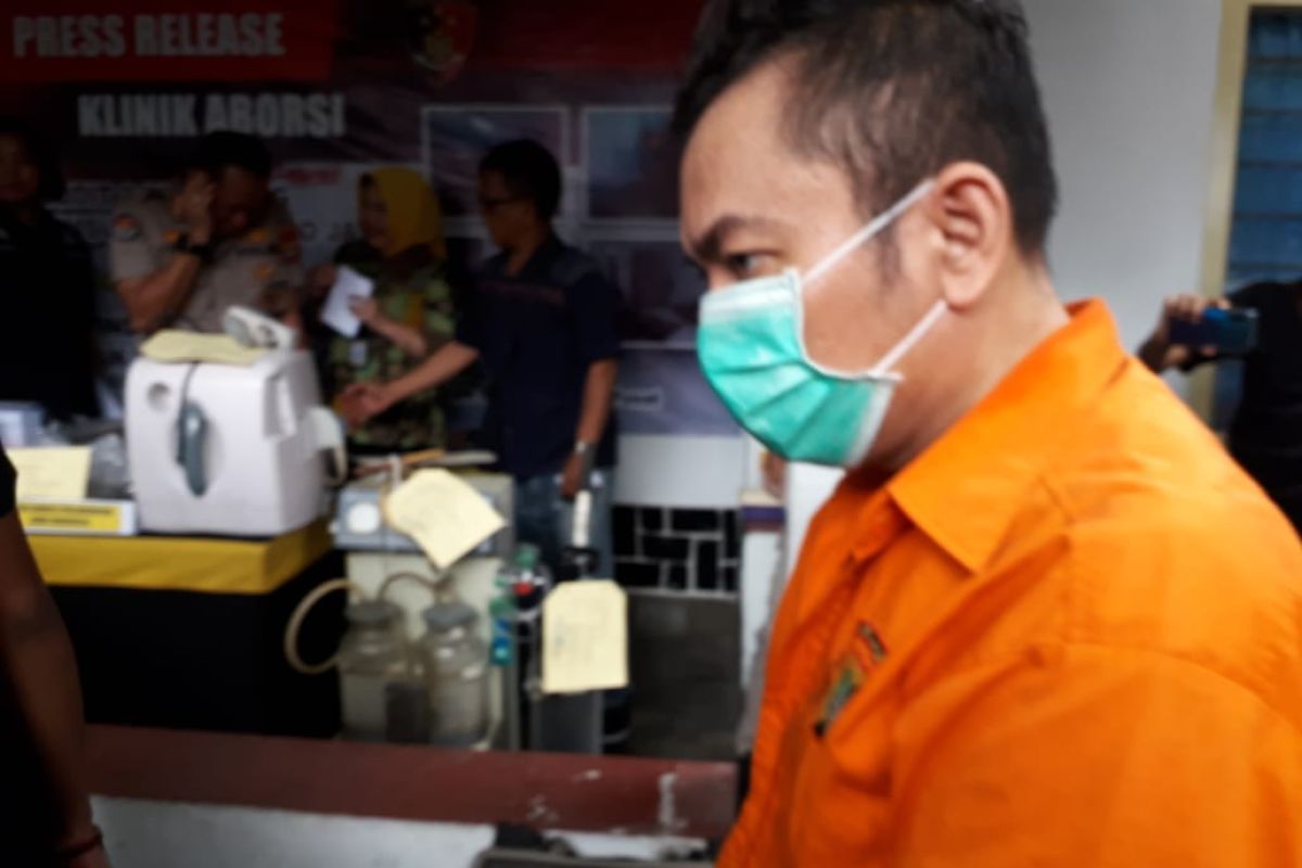 Klinik aborsi ilegal, polisi temukan zat asam di septic tank untuk lumatkan janin