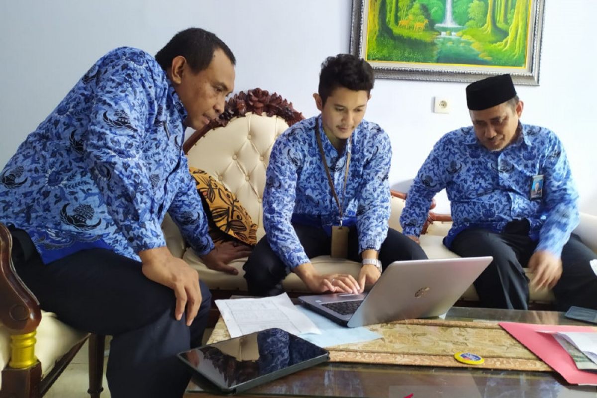 Wawali Baubau harap ASN berpartisipasi dalam sensus online