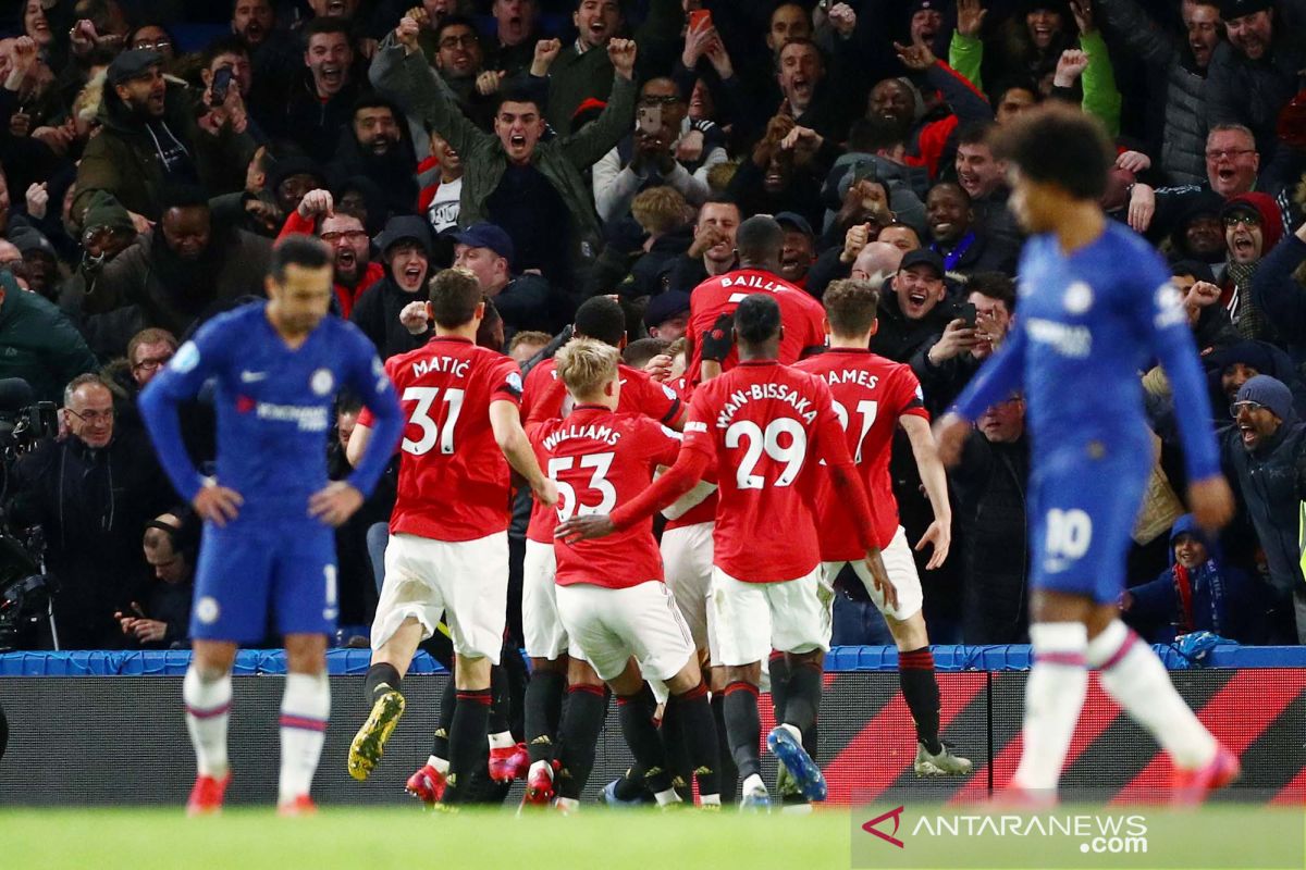 Gol Martial dan Harry Maguire perpanjang rekor kemenangan Manchester United atas The Blues