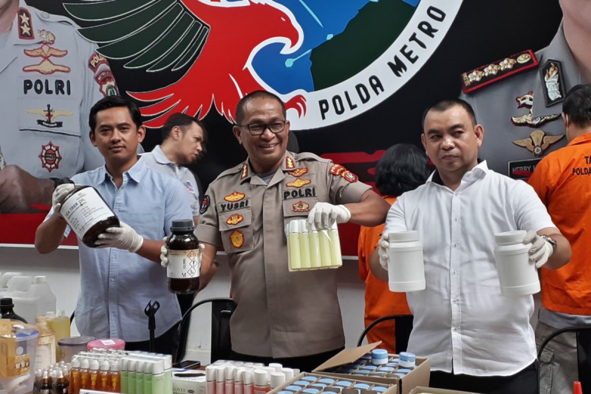 Polda Metro gerebek pabrik kosmetik ilegal di Depok