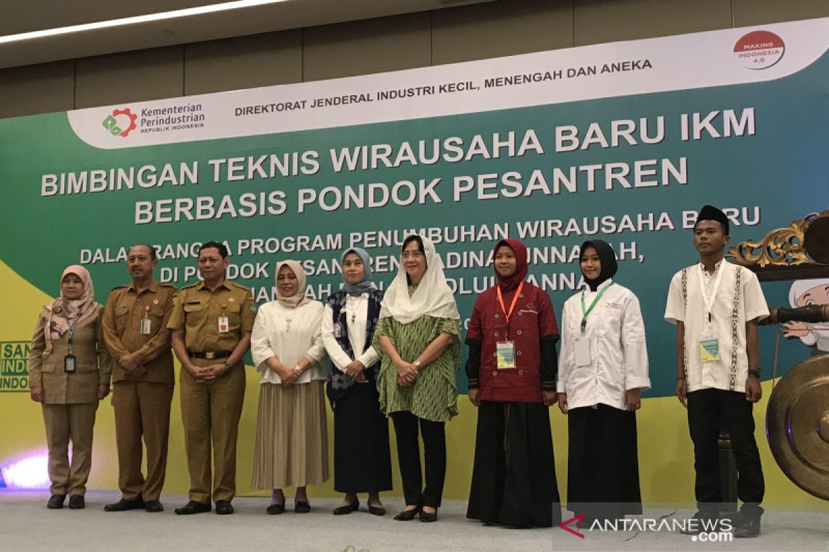 Kemenperin konsisten bina santri berwirausaha