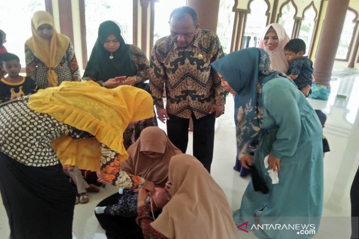 Ketua PKK Aceh Timur ajak orang tua rutin bawa balita ke Posyandu