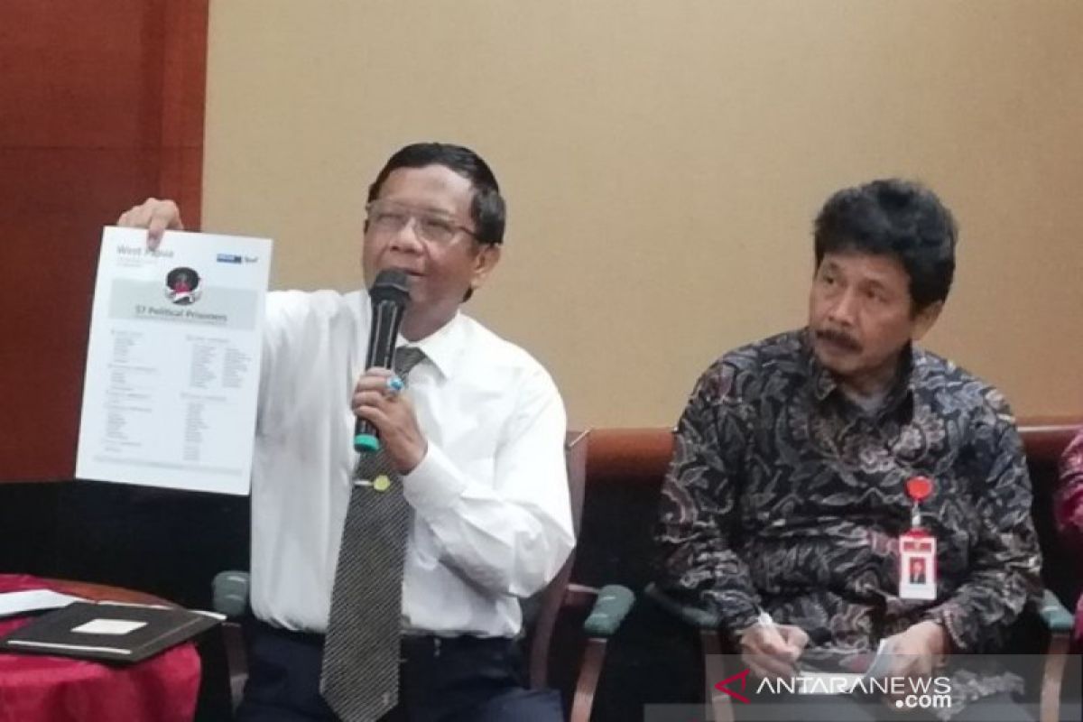 Politik kemarin, Penataran P4 ada lagi hingga soal "keangkeran" Kediri