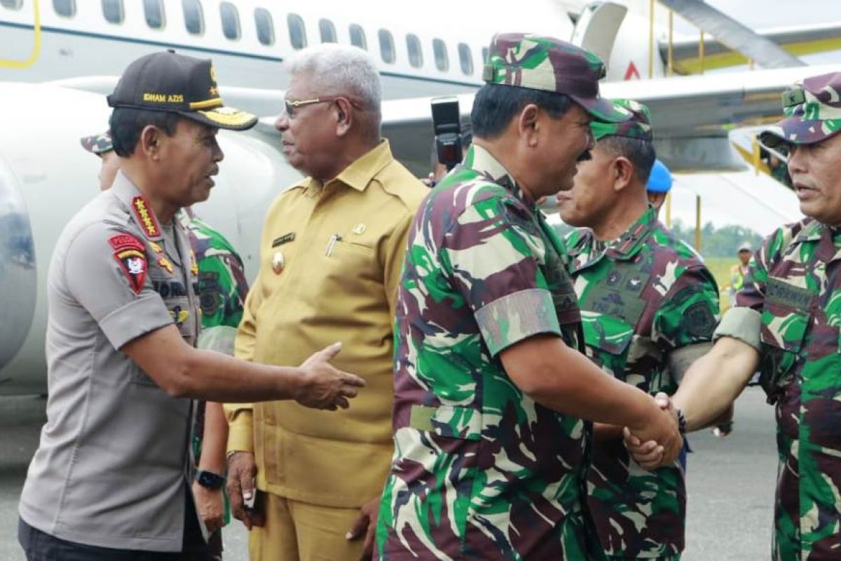 Panglima TNI bersama Kapolri gelar rapat tertutup di Mimika, Papua