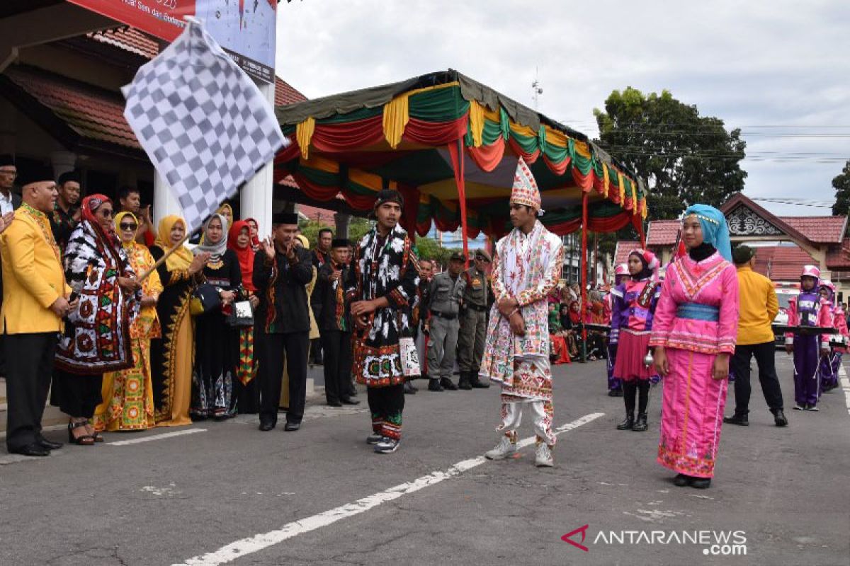 Susi Pudjiastuti ikut meriahkan karnaval budaya HUT Kota Takengon