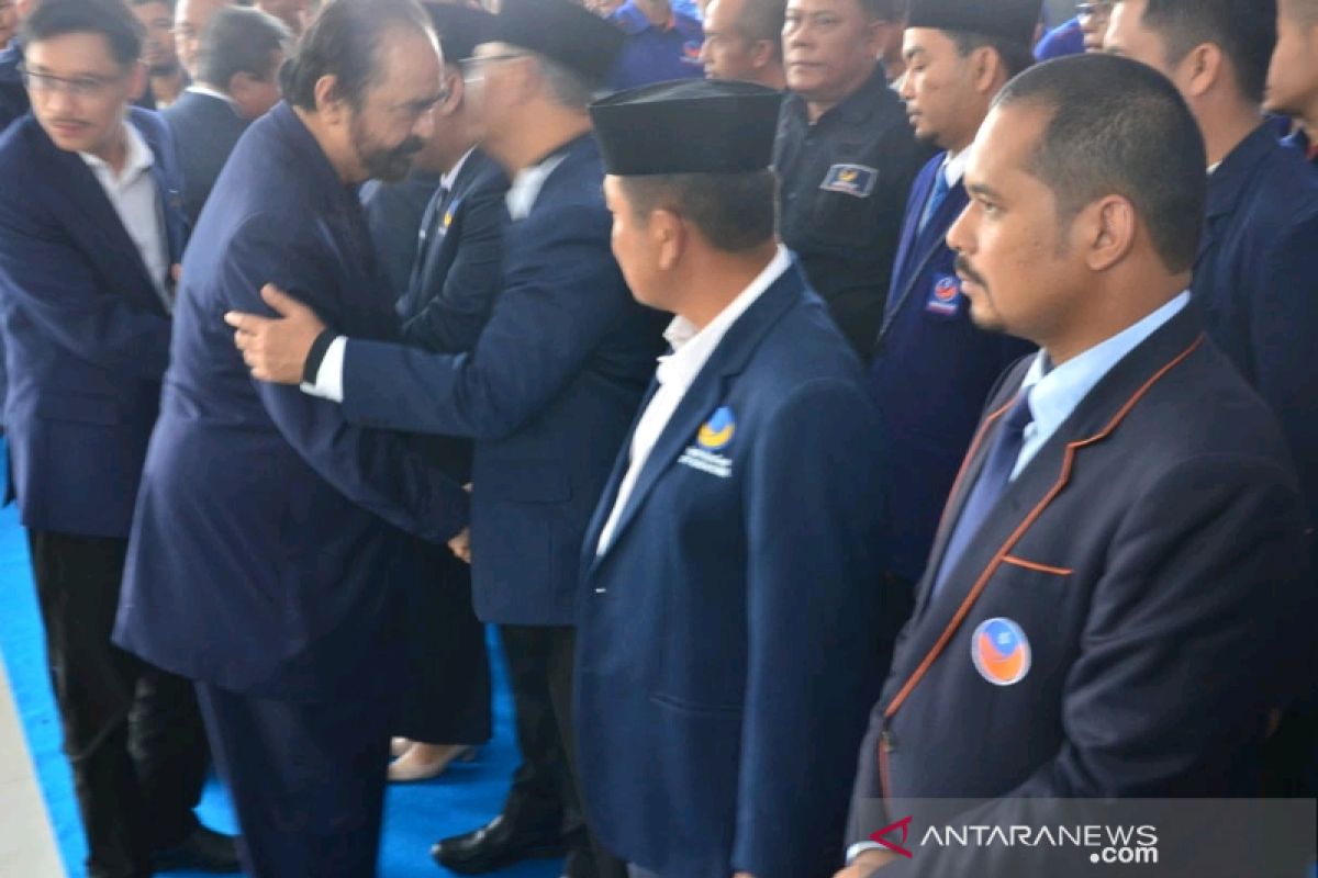 Surya Paloh lantik 6 pengurus DPD Partai Nasdem di Sumatera Utara