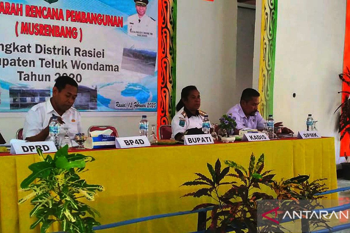 OPD dan distrik di Teluk Wondama diminta inovatif bangun daerah