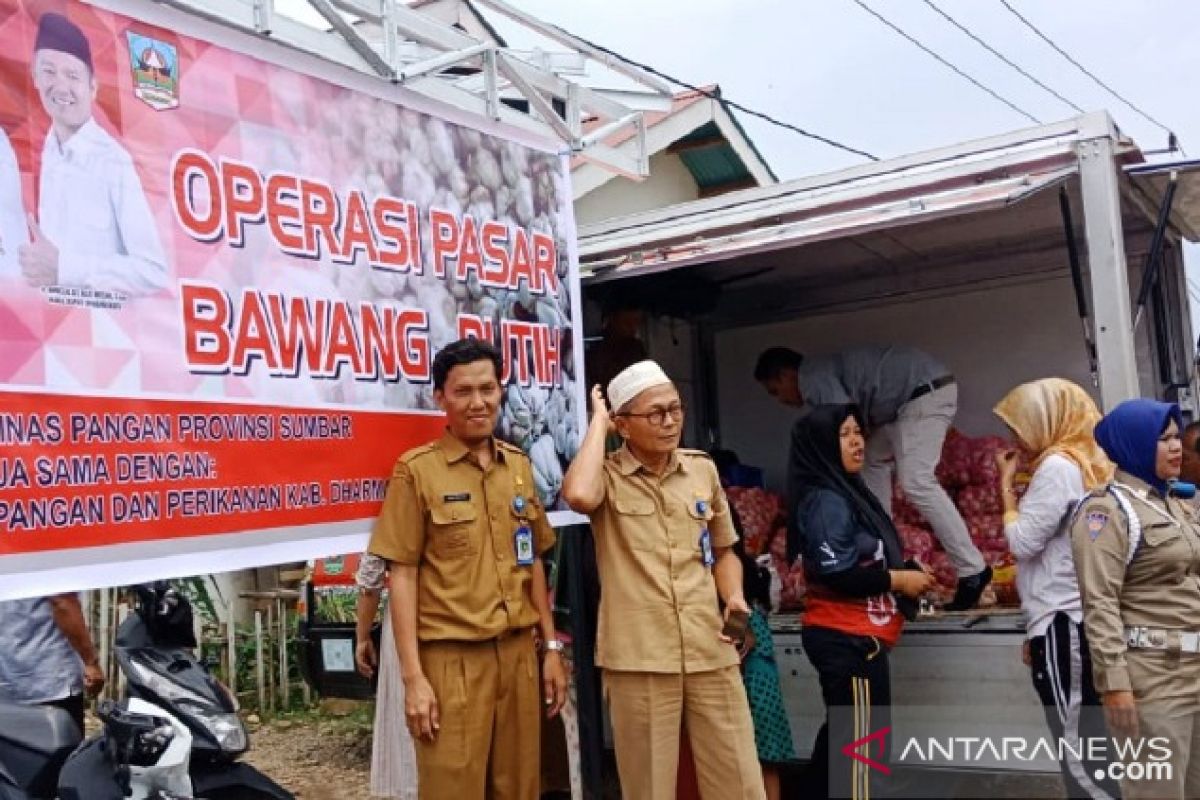 Operasi pasar bawang putih di Dharmasraya, harga Rp35.000 per kilogram