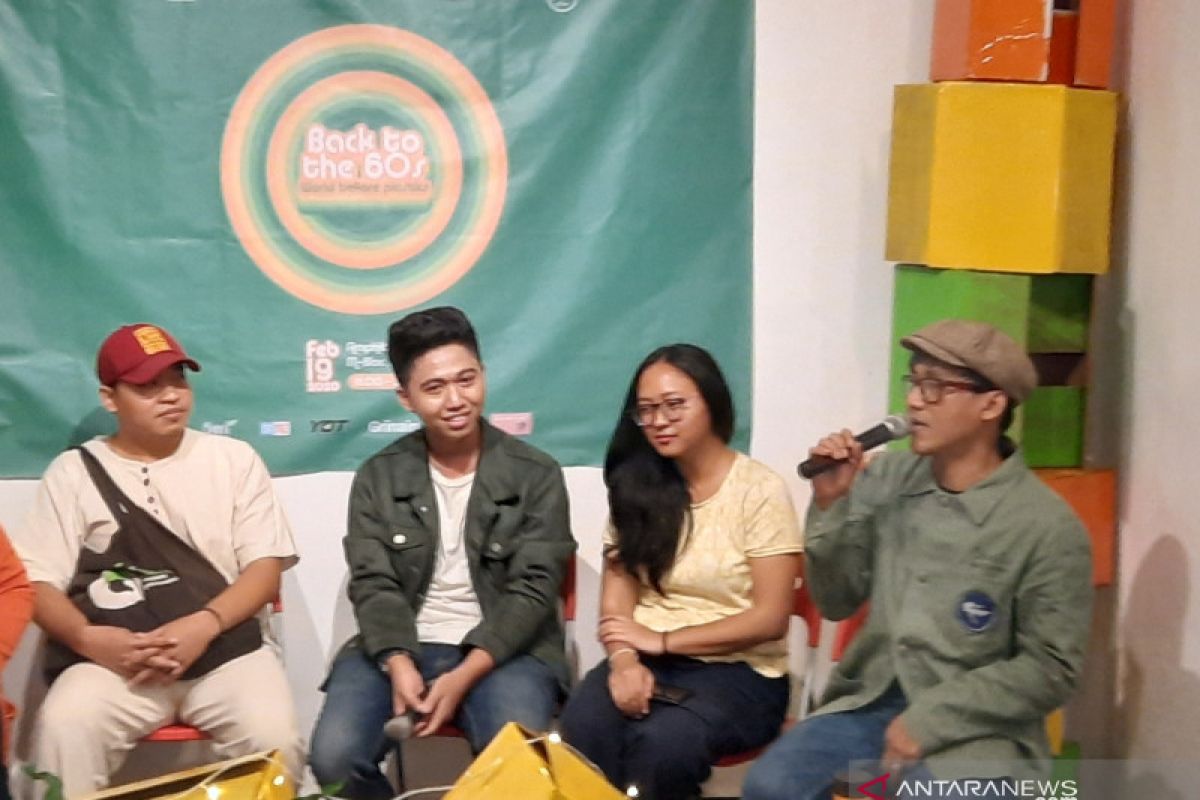 Pegiat lingkungan Nugie komentari rencana larangan kantong plastik di Jakarta