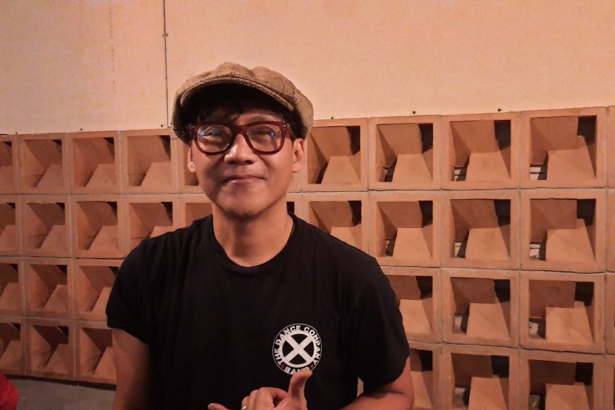 Artis Nugie kritik jalur sepeda di Jakarta