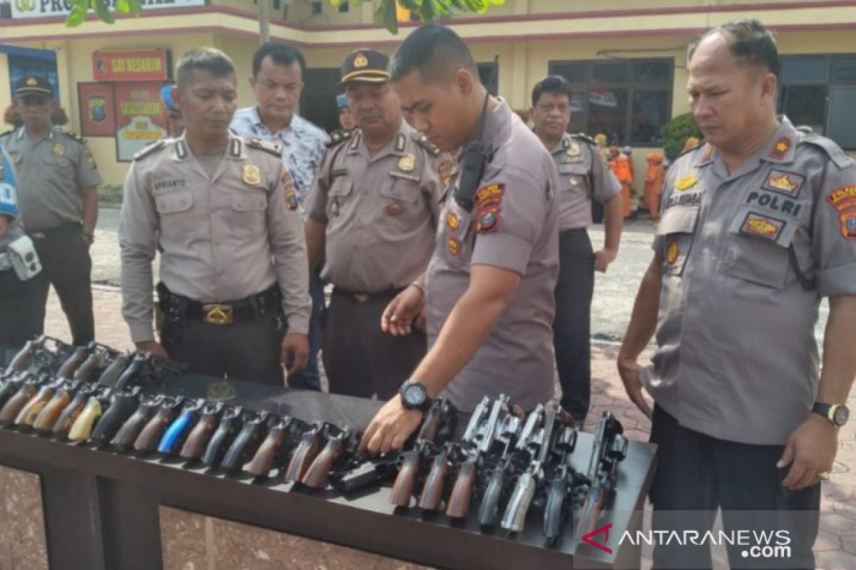 Senpi dinas Polres Tanjungbalai diperiksa