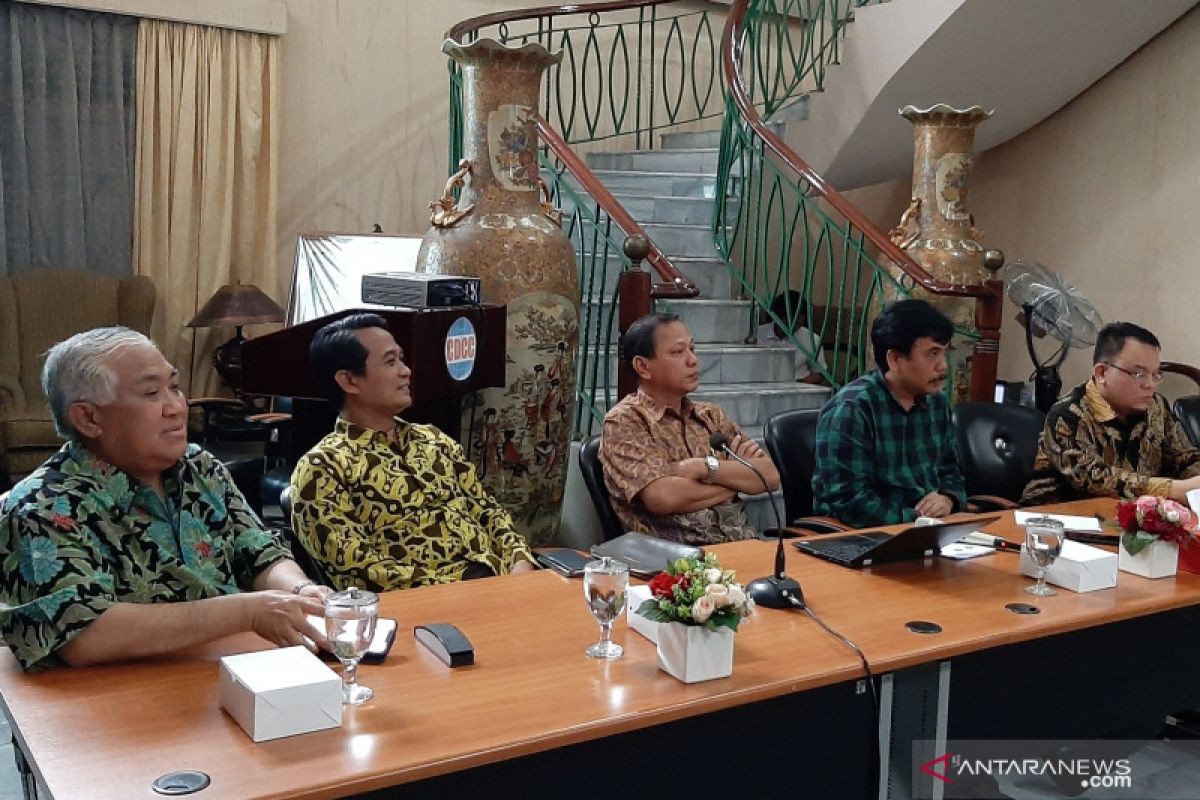 Ahli epidemiologi sebut perlu analisis risiko COVID-19 di Indonesia