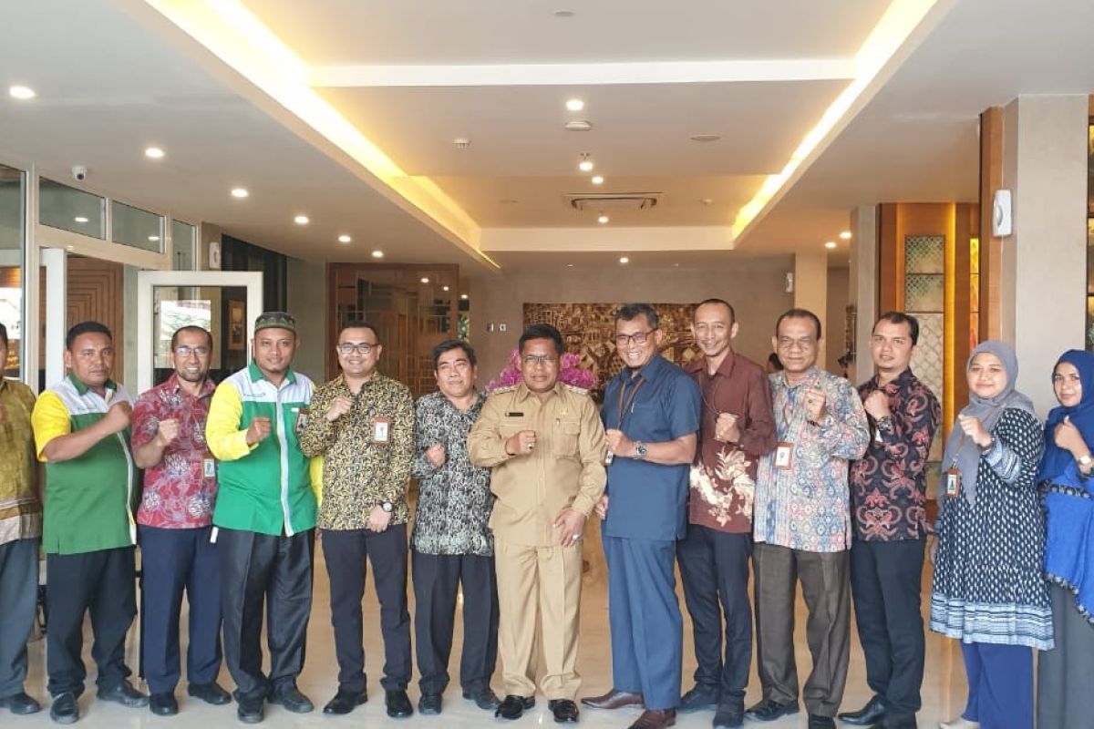 Wali kota nilai bank syariah bantu tumbuhkan ekonomi di Banda Aceh