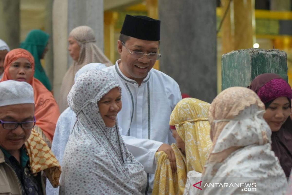 Gubernur NTB mengajak pemuda Lombok Tengah jadi pengusaha