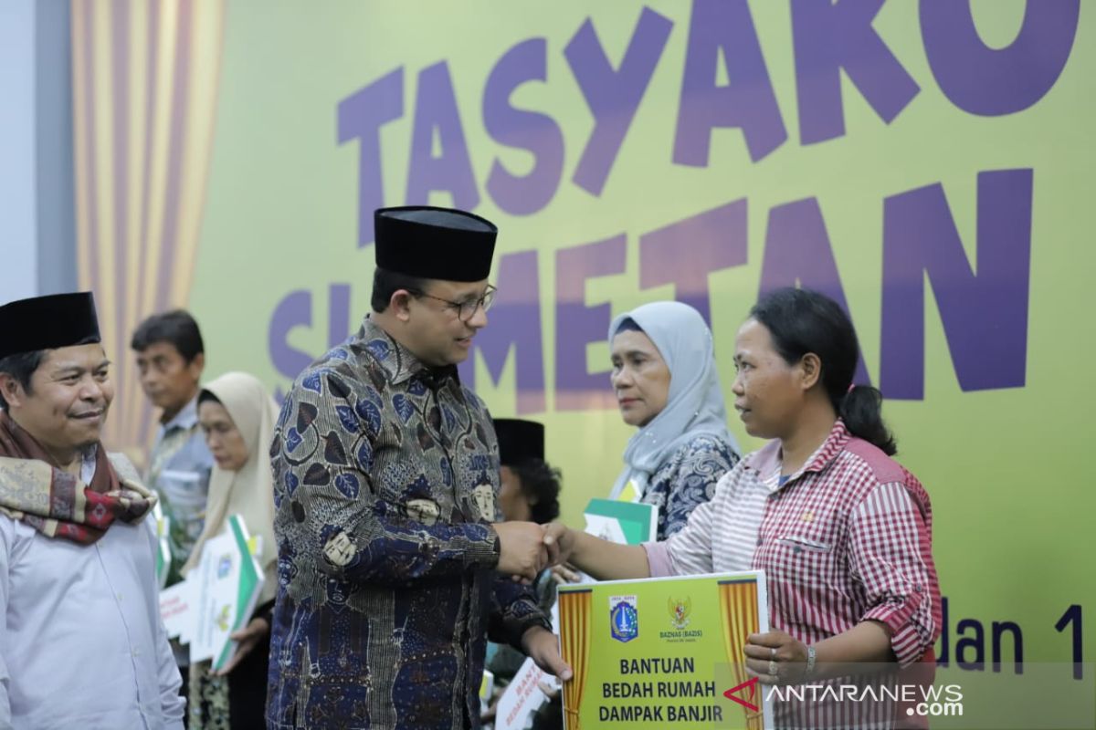 Anies sebut dana bedah 402 rumah didominasi zakat pegawai pemerintah