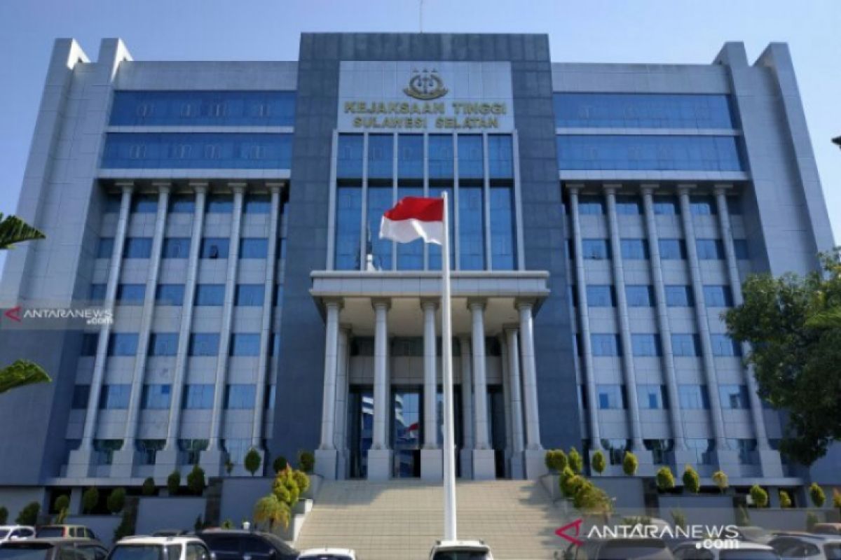 Kejati Sulsel tahan Camat Rappocini Makassar kasus dana sosialisasi Rp70 miliar