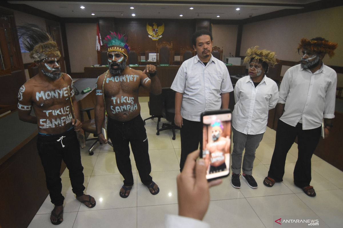 Pengadilan Jakpus vonis Suryanta CS 9 bulan penjara lewat sidang daring