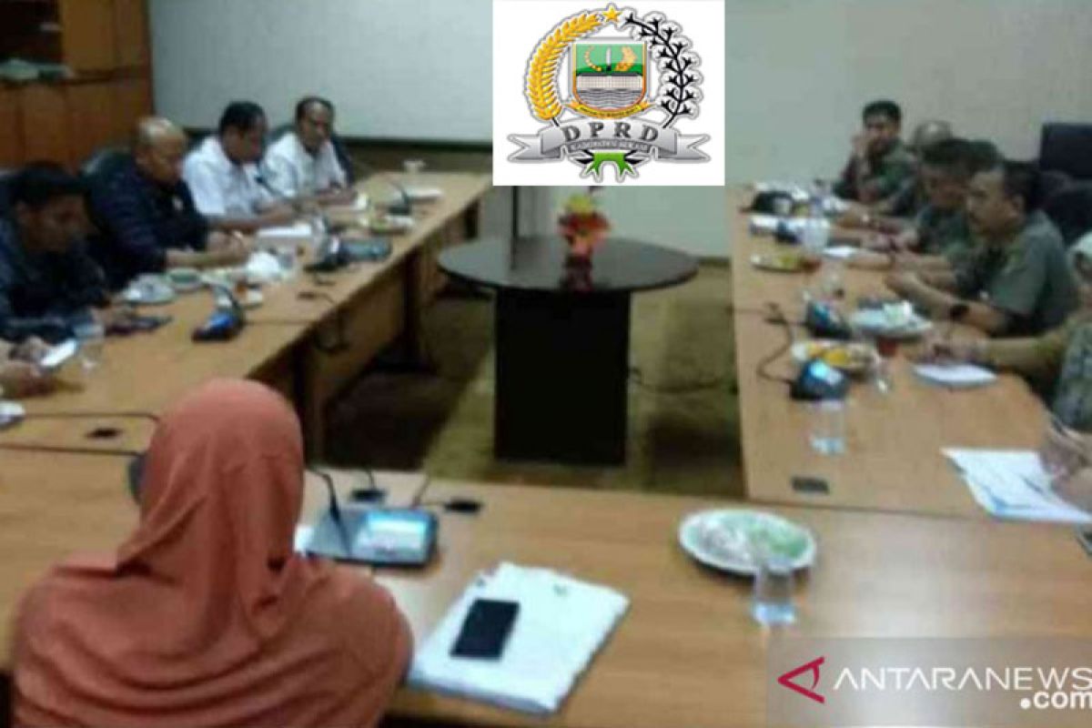 DPRD Bekasi desak pemda lakukan sterilisasi bantaran sungai dari bangunan liar